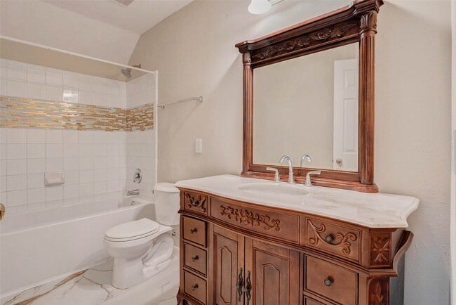 Building Photo - 155 Perfidia Dr