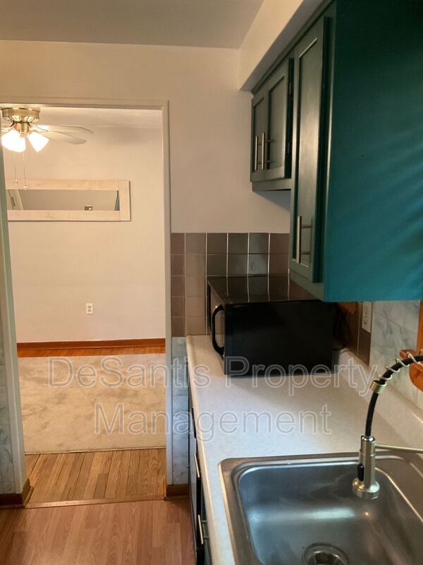 Building Photo - 545 Coal St