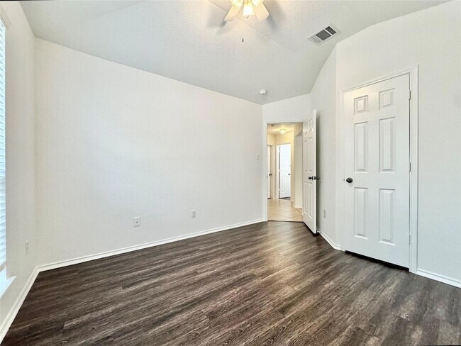 Building Photo - 1015 Aiken Dr