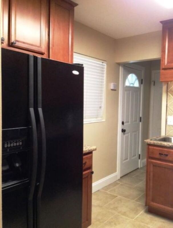 Building Photo - 280 Anderson Dr