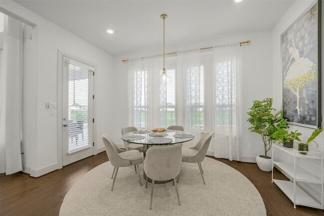 Building Photo - 2018 Grove Terrace Ln