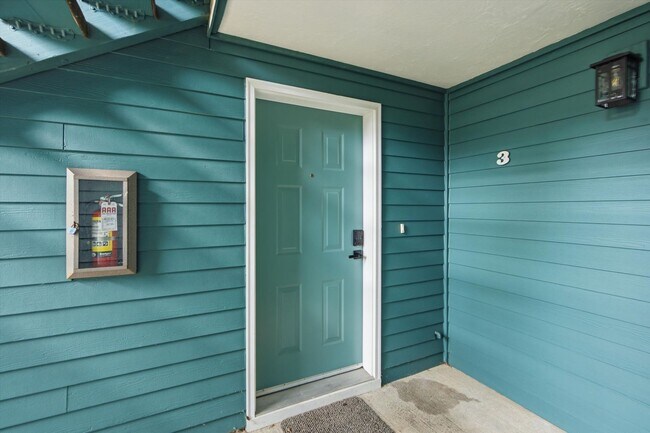 Building Photo - 16419 Spruce Way