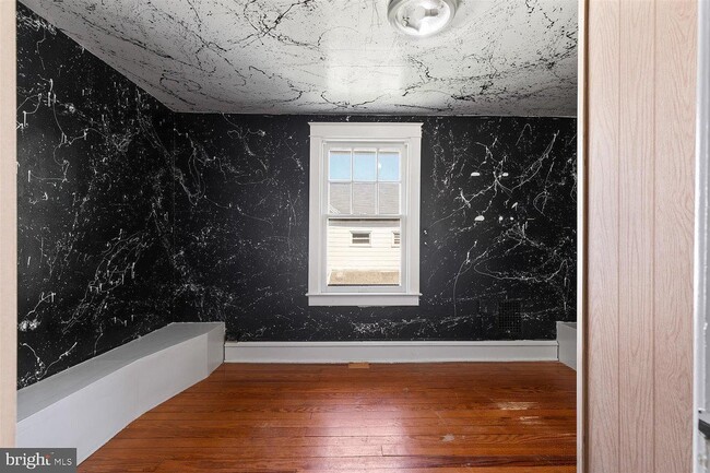 Building Photo - 151 S Grant St