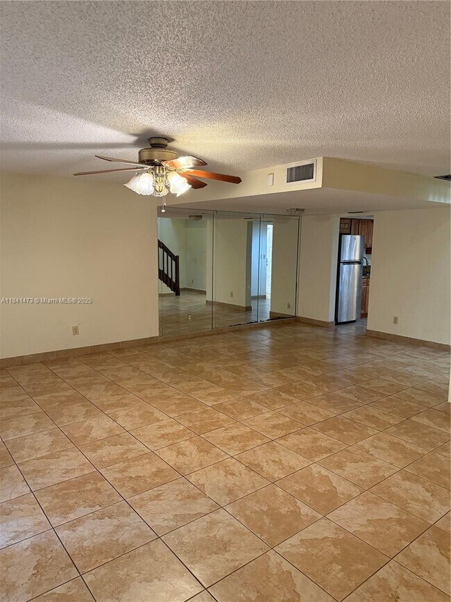 Building Photo - 2142 Nova Village Dr