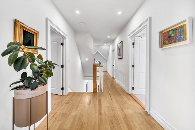 Building Photo - 57 Grampian Way