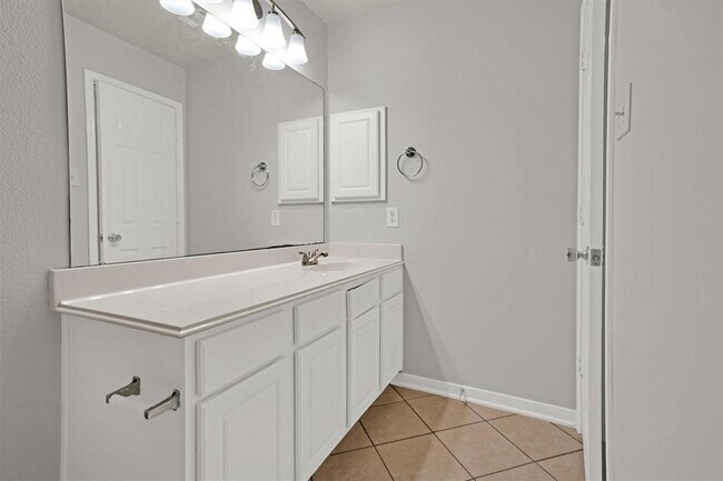 Building Photo - 23931 Ayscough Ln