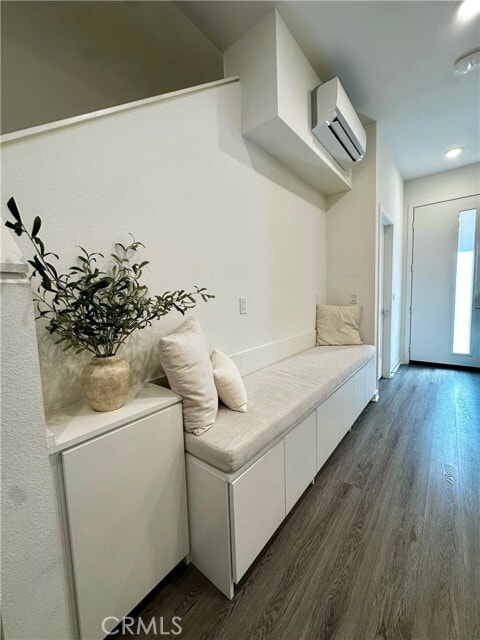 Building Photo - 220 Strike Dr