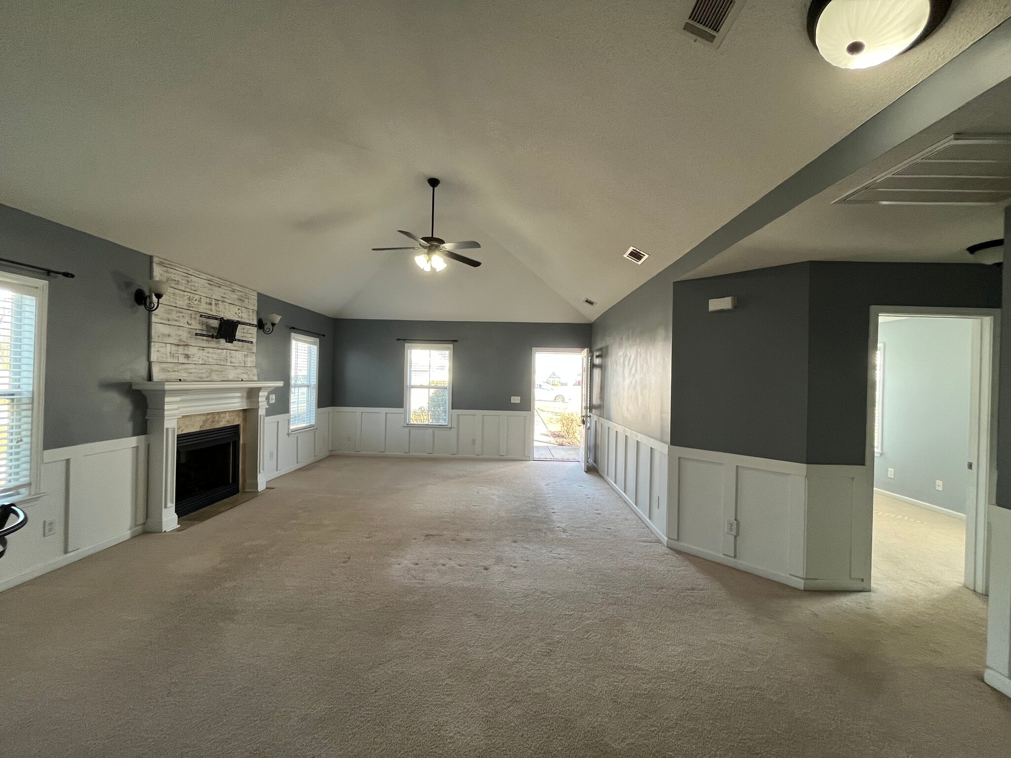 Building Photo - 209 Courthouse Ln