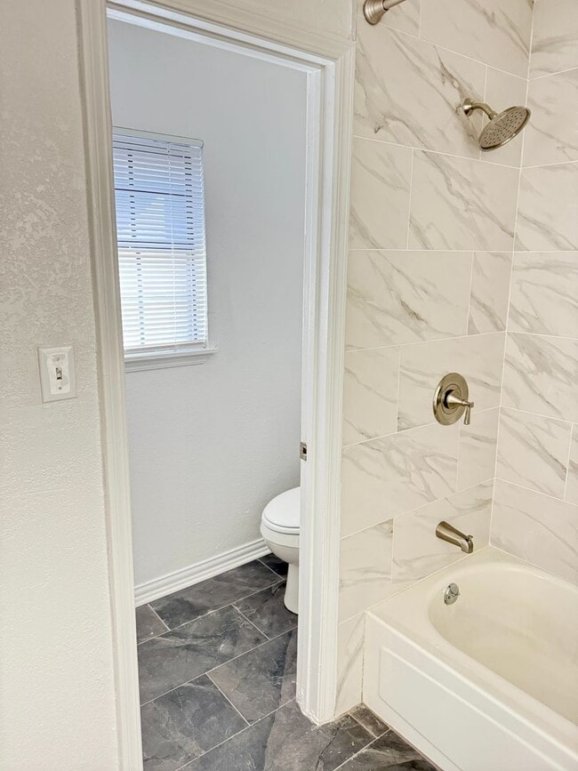 Building Photo - Fully Renovated 3-Bedroom in North Fort Worth – Top-Rated Keller ISD!