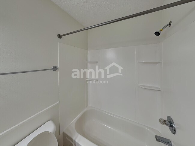 Building Photo - 328 Prairie Run Dr