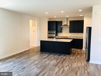 Building Photo - 336 Boxelder Dr