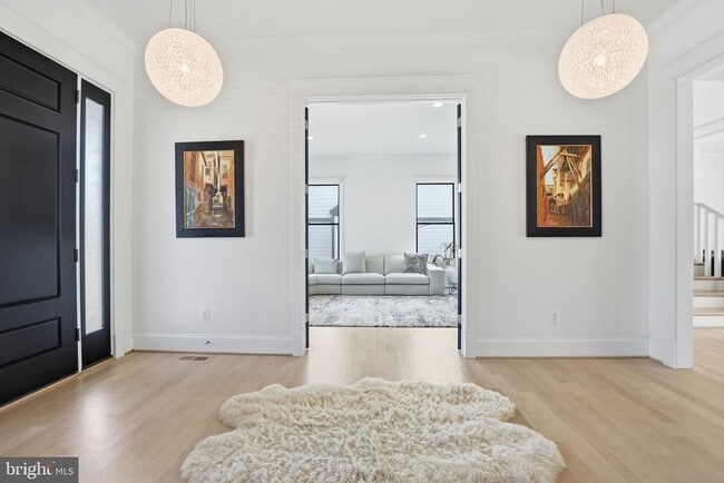 Building Photo - 2504 12th St N