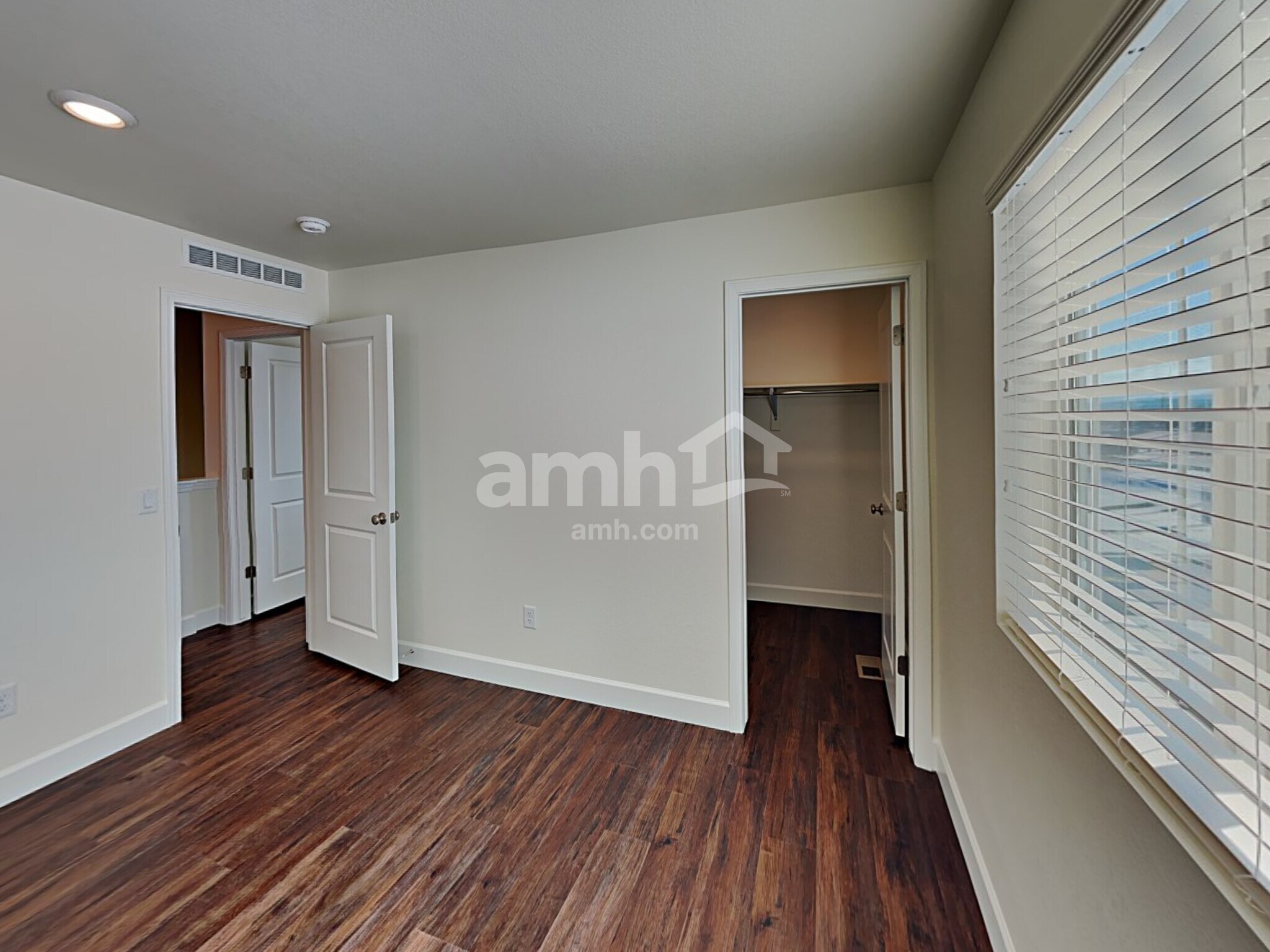 Building Photo - 15091 West 82nd Place
