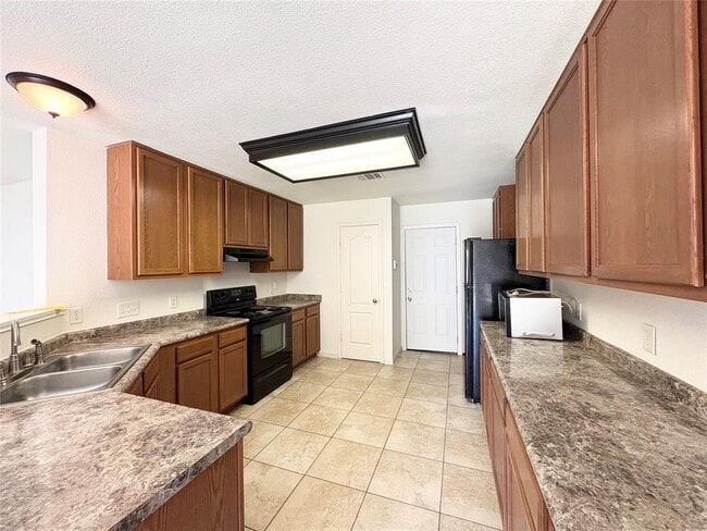 Building Photo - 2502 Perkins Pl