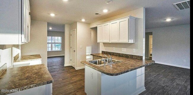 Building Photo - 1225 Riverstone Dr