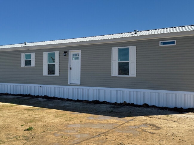 Building Photo - 226 Patriot Ln