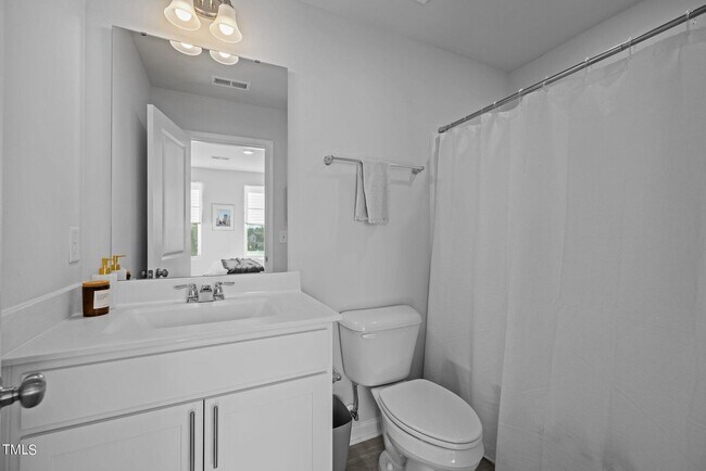 Building Photo - 2550 Laurel Valley Way