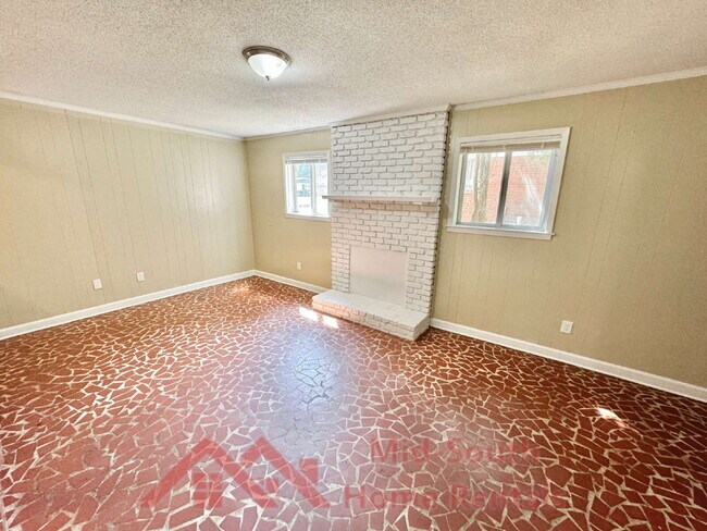 Building Photo - 2452 Debby Dr