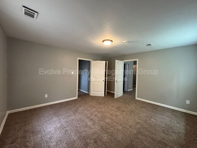 Building Photo - 4268 Glenbrook St