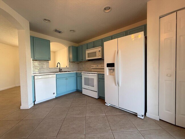 Building Photo - 6204 Sandy Bank Terrace