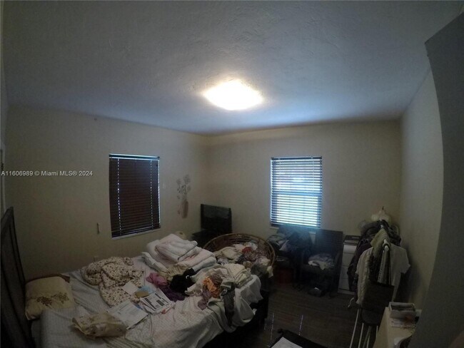 Building Photo - 1698 Northeast 182nd Street Apt #1698, Nor...