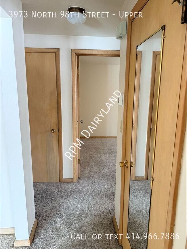 Building Photo - 3973 N 98th St