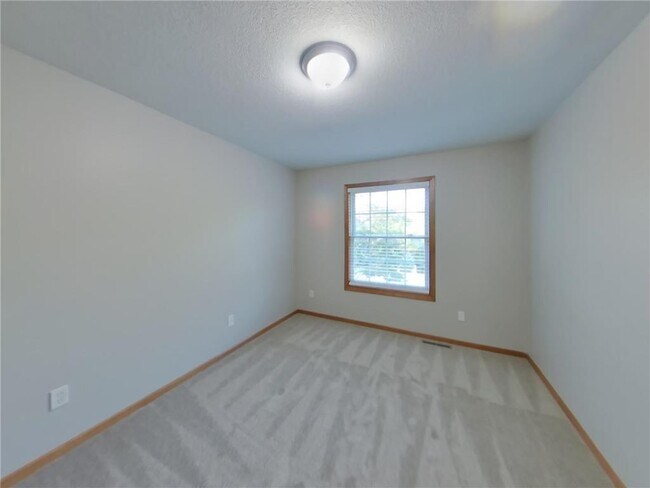 Building Photo - 3420 Olive Ln N