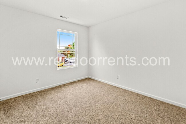 Building Photo - 2183 Warbler St