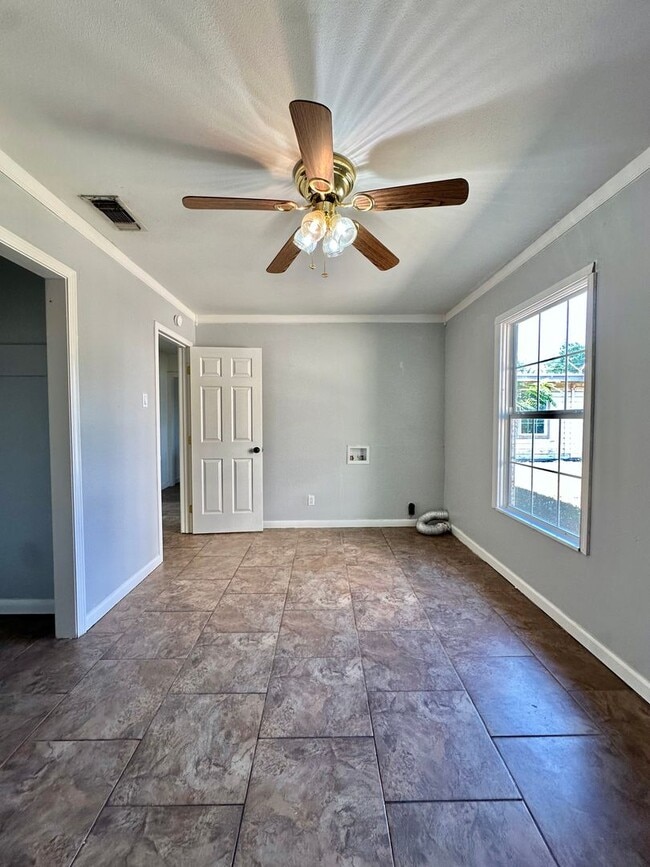 Building Photo - COMING SOON - Large 4 Bedroom Santa Rita H...