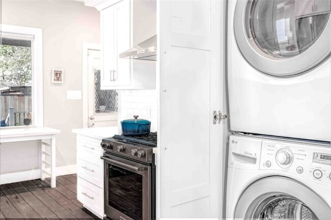 Building Photo - 808 Woodrow St