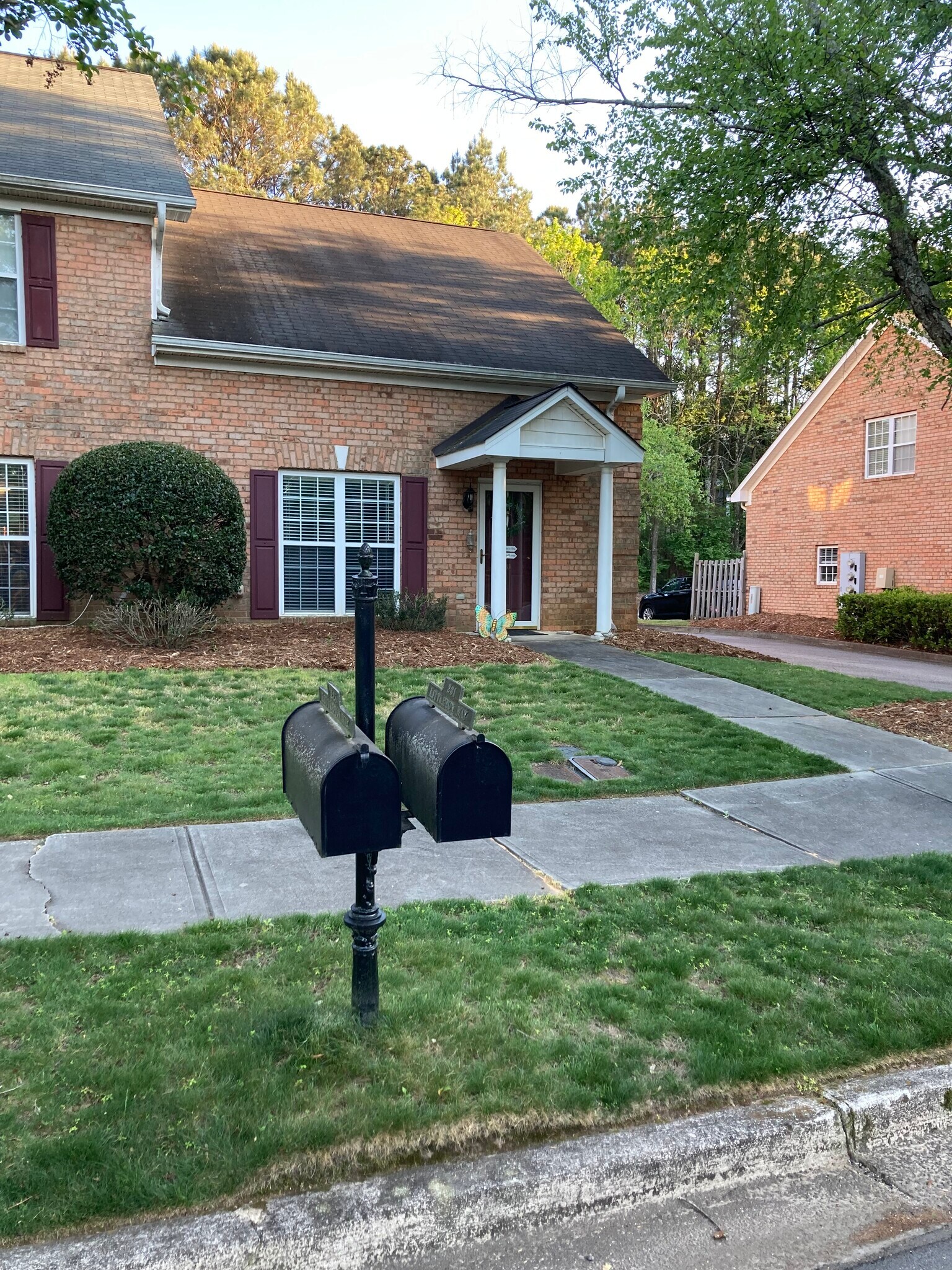 Building Photo - 231 Littleton Way