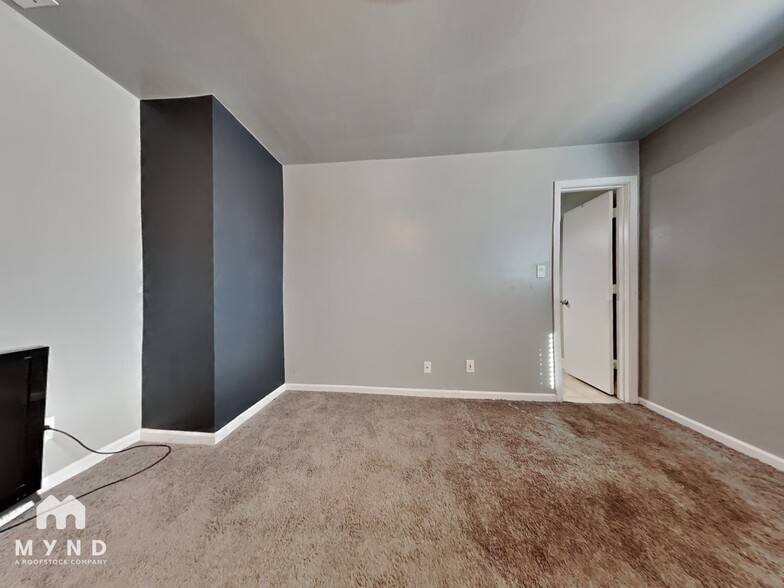 Building Photo - 8426 E Keim Dr
