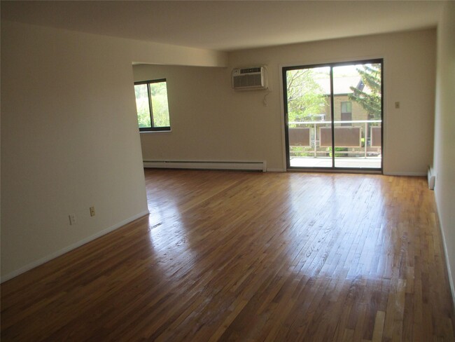 Building Photo - 15 Brevoort Dr