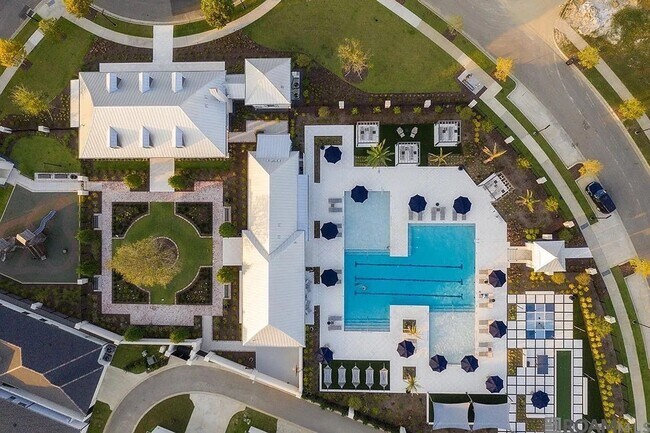 Building Photo - 3 Bedroom Home in Rouzan |Community Pool