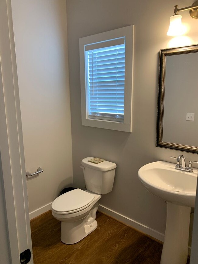 Building Photo - Northern Village @ Ross Park