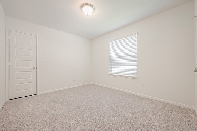 Building Photo - 3111 Trishelle Ct