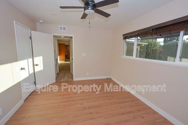 Building Photo - 729 Mardigras Ct