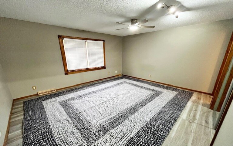 Building Photo - 3879 Polk St NE