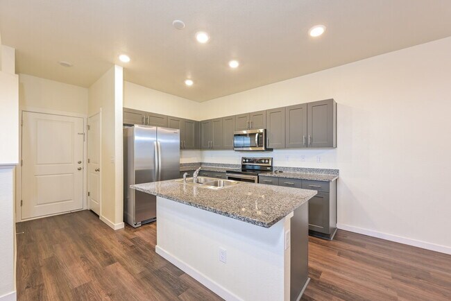 Building Photo - 13540 Oneida Ln