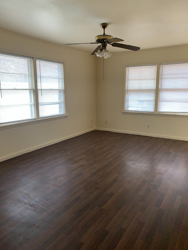 Building Photo - Cozy 2 Bedroom Apartment with 800 sqft in Jonesboro, AR - A Must-See Rental Property!