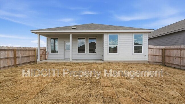 Building Photo - 1304 Apron Trl