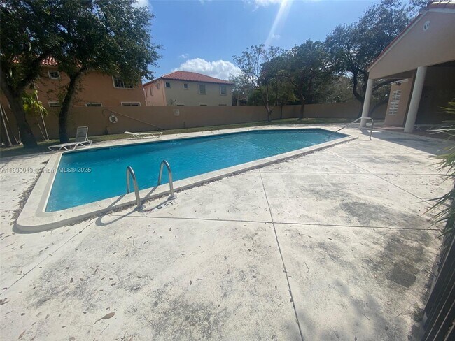Building Photo - 11800 SW 80th St