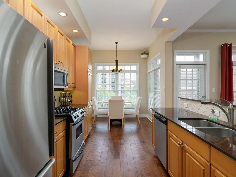 Building Photo - 50 Biscayne Dr NW