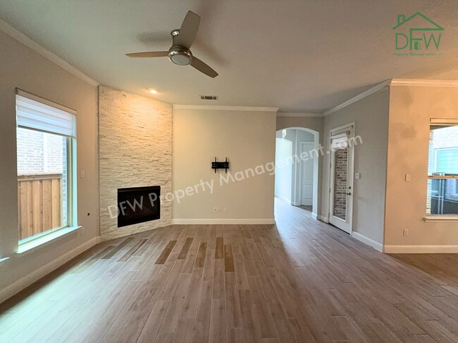 Building Photo - Modern Comfort Meets Style in the Heart of Euless – 3 Bed, 2 Bath Home with Premium Finishes!