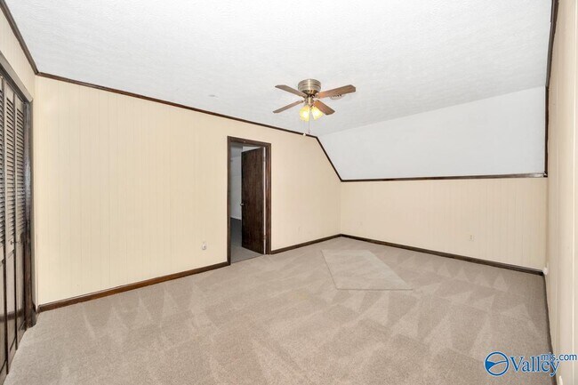 Building Photo - 1307 Lindsay Ln S