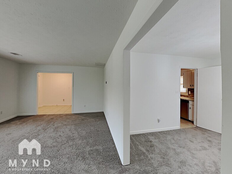 Building Photo - 4906 Wolverton Dr