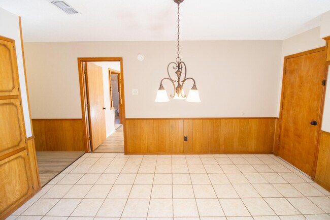 Building Photo - 5113 71st St