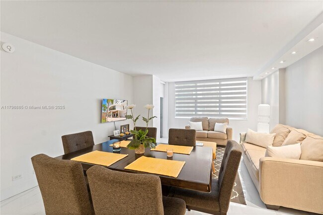 Building Photo - 6039 Collins Ave