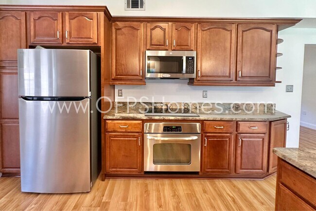 Building Photo - 324 Curacao Way