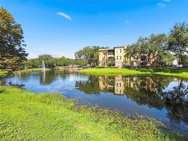 Building Photo - 10209 Courtney Palms Blvd